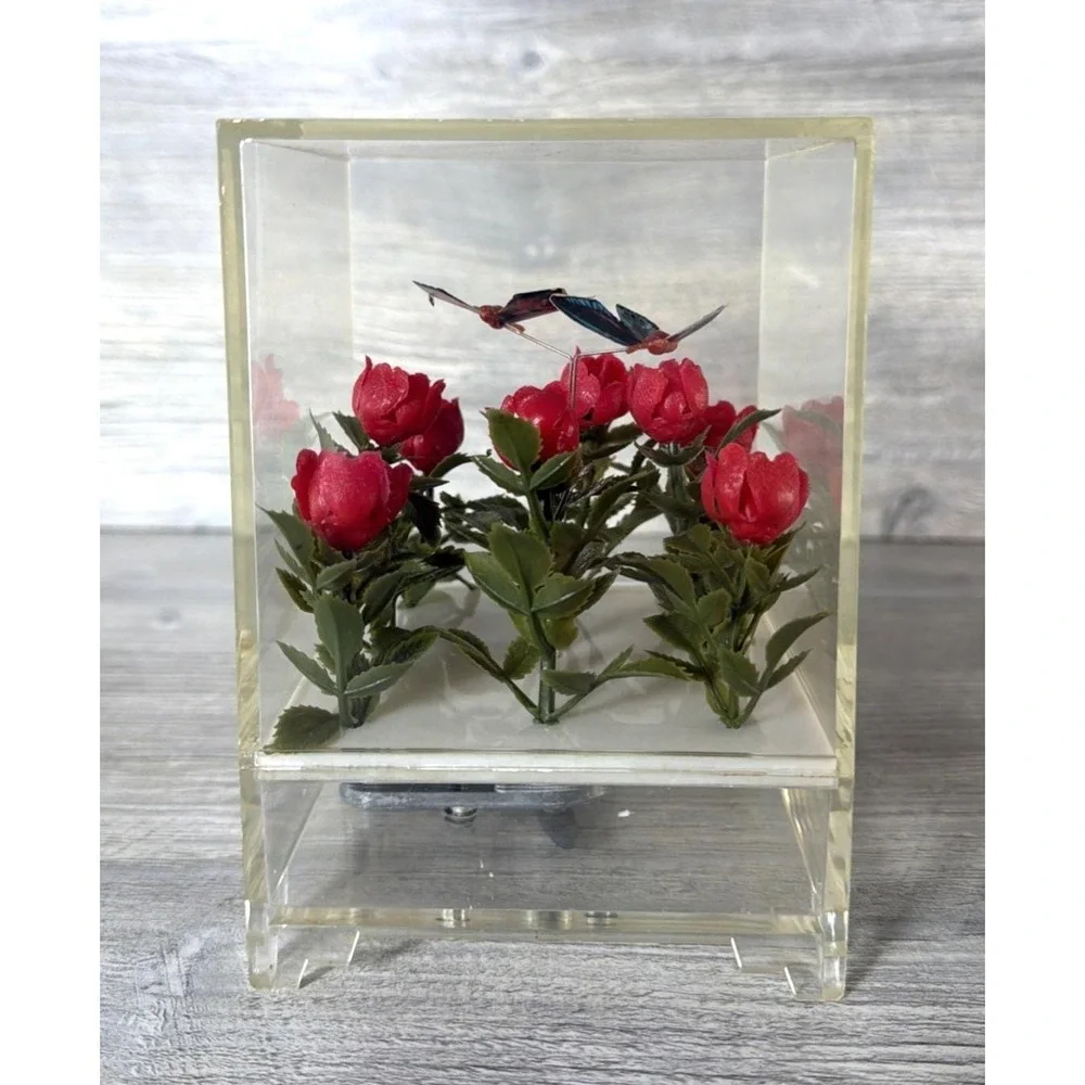 Vtg Lucite Music Box Butterfly Butterflies Red Flowers Moving Spinning 70s Japan - Picture 3 of 8